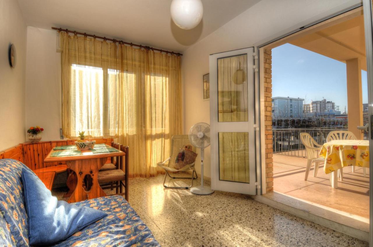 Condominio Res. Palace Bibione Exterior foto