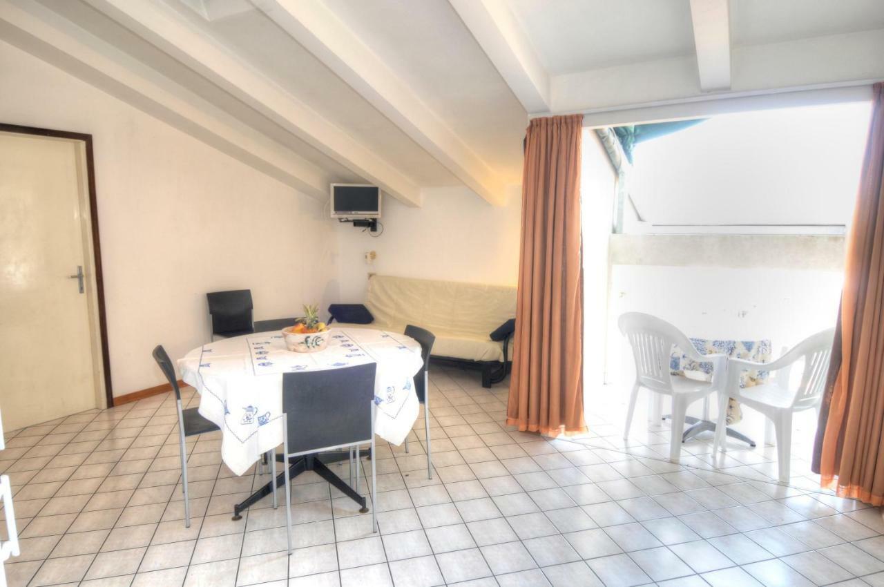 Condominio Res. Palace Bibione Exterior foto